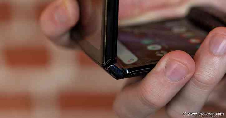 Motorola Razr fold test shows it could fail in less than 12 months of regular use