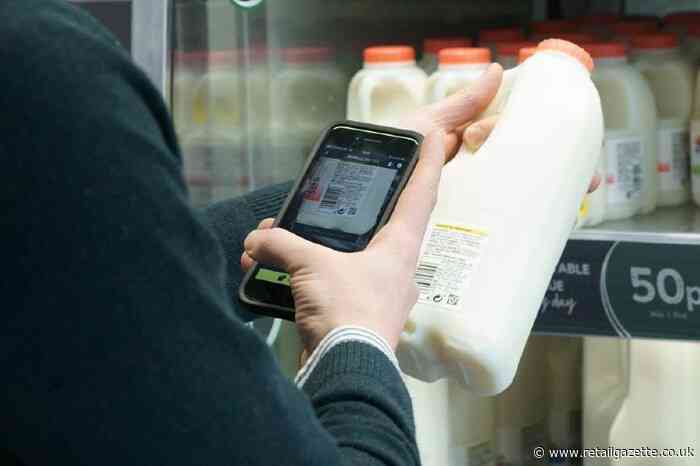 M&S follows Sainsbury’s steps in offering checkout-free service