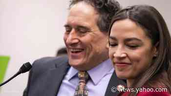 House Democrats unveil act to create nationwide EV charging network