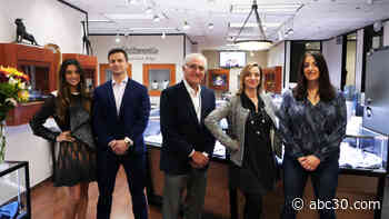 Houston jewelry store creates blinged-out pieces for Hollywood's biggest stars