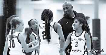 Heartbreaking images of Kobe Bryant coaching daughter Gianna's team day before crash - Mirror Online