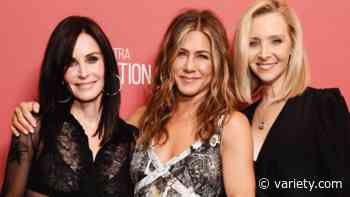 Jennifer Aniston Reunites With ‘Friends’ Courteney Cox and Lisa Kudrow at SAG-AFTRA Foundation Awards - Variety