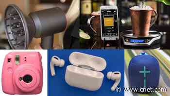 Techy gifts for your Valentine video     - CNET