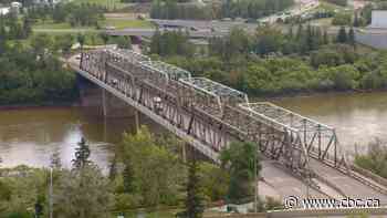 Pier repair forces city to extend Low Level Bridge lane closure into March