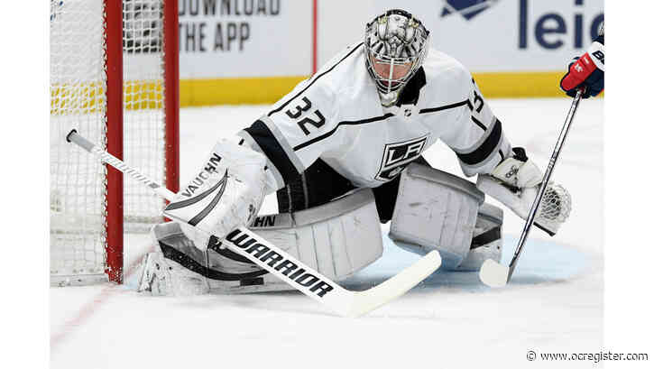 Kings look to salvage trip against Devils, Rangers