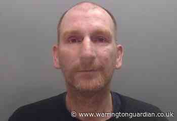 Man caught carrying three knives on Winwick Road is jailed