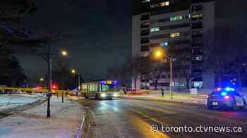 Man found with apparent gunshot wounds in Etobicoke dies in hospital: police