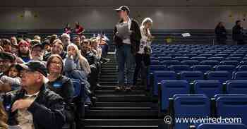 Pro-Trump Trolls Flooded the Iowa Caucus Phone Lines