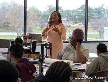 JCPS announces new teacher residency program - WAVE 3