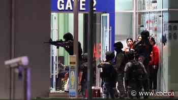 Soldier kills at least 20, holes up in mall in Thailand shooting spree