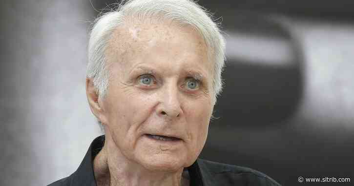 Robert Conrad, star of “The Wild, Wild West,” dies at 84