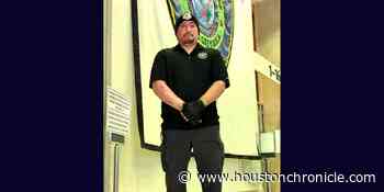 Houston cop severely burned in crash on Christmas Eve 2018 returns to work - Houston Chronicle