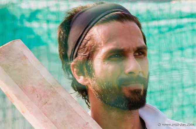 Shahid Kapoor's Jersey's Theatrical Rights sold at fabulous price!