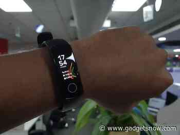 Honor Band 5, Honor Watch Magic go cheaper - Gadgets Now