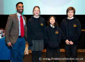 Young Ealing mathematicians in national final
