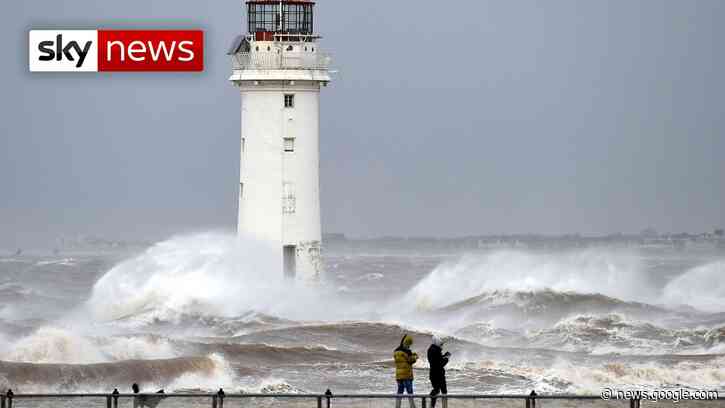 Storm Ciara batters the UK - Sky News