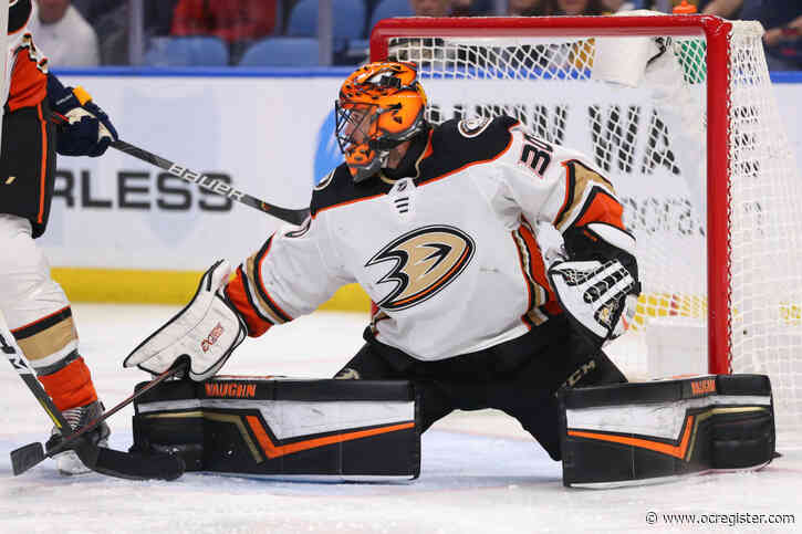 Ducks’ quick start carries them to win over Sabres in Ryan Miller’s homecoming