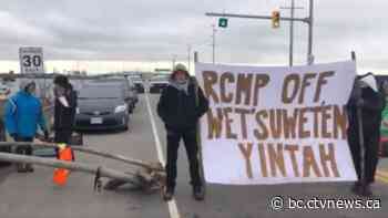 Wet'suwet'en solidarity protests continue as supporters block roads and port terminals