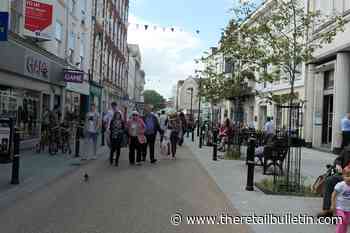 Shopping centre footfall rises for first time in three years