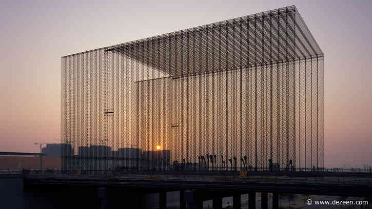 Asif Khan unveils carbon-fibre latticed gates for Dubai Expo 2020