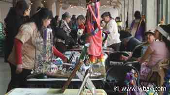 Oneida Nation Arts Program and The Premier host first native art show - WBAY