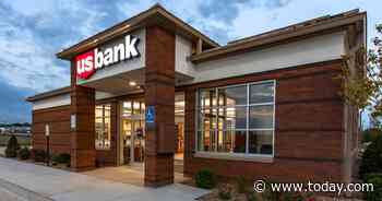 A bank employee gave $20 to a customer in need. She and her supervisor were fired.