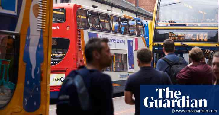 Johnson plans £5bn bus funding ahead of HS2 announcement