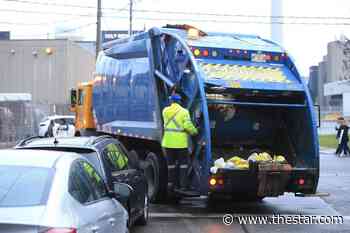 Toronto’s outside workers begin countdown to possible strike or lockout - Toronto Star
