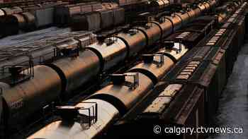 Alberta sells crude by rail contracts to private sector