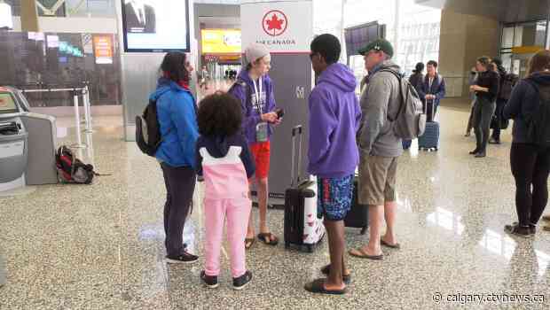 Calgary Flames and Air Canada host youth for Fan Flight to Los Angeles