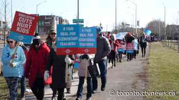 What are the key issues in the Ontario teachers' disputes?