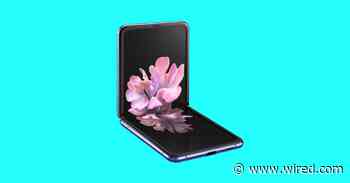 Samsung Galaxy Z Flip Hands On: A Folding Phone With a Glass Screen