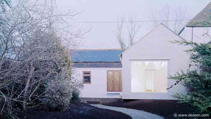 Over The Edge is a minimalist house with a cantilevered corner