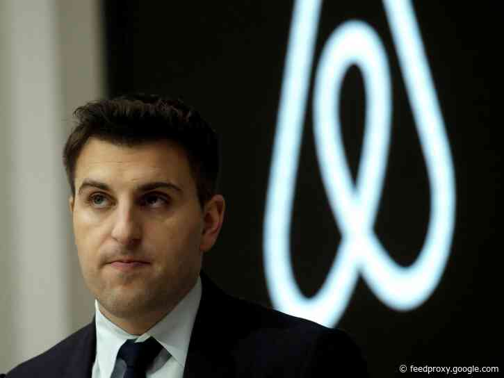 Airbnb reportedly lost $322 million in the first 9 months of 2019, and it could mean a bumpier path to going public