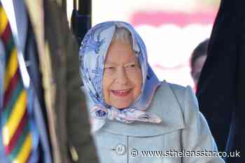 Queen returning to London from Sandringham - St Helens Star