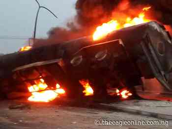 Photos as articulated vehicle crashes, catches fire on Enugu-Abakaliki highway - - The Eagle Online