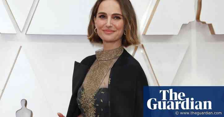 Rose McGowan: Natalie Portman's Oscars dress protest 'deeply offensive'