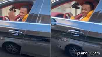 Houston man has priceless reaction after seeing Deshaun Watson in downtown - KTRK-TV