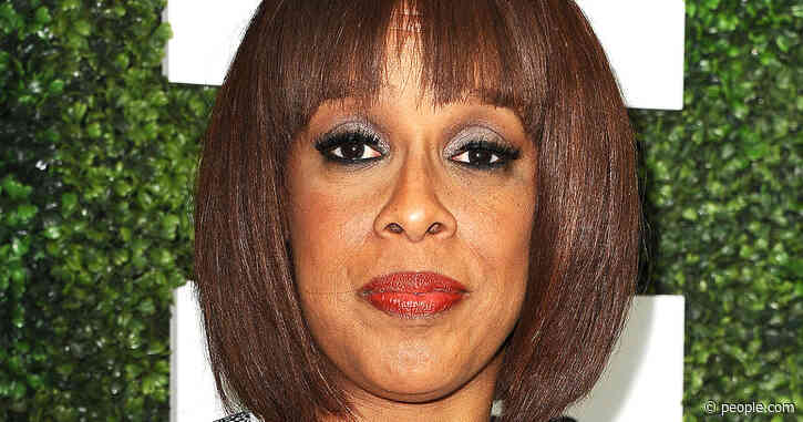 Cory Booker, Amy Schumer and More Support Gayle King After Kobe Bryant Interview Death Threats