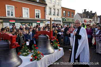 Huge crowds turn out for blessing of new Waltham Abbey Church bells