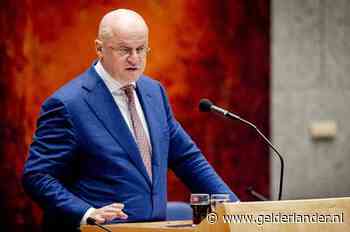 Minister erkent: klokkenluiders sloegen alarm over beïnvloeding zeven rapporten