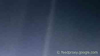 NASA remasters Voyager 1's famous 'Pale Blue Dot' image     - CNET