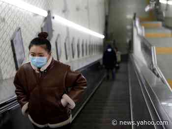 A new study reveals early warning signs of the coronavirus. But it's taking a week for Wuhan patients with symptoms to be admitted to a hospital.