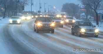 City suspends residential blading as snow blankets Edmonton Tuesday - Global News