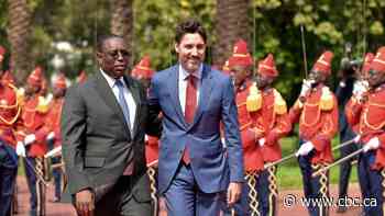Trudeau meets with women peacekeepers before wrapping up visit to Senegal