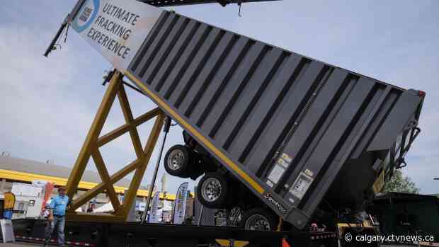 Fracking does not cause earthquakes or contribute to climate change, group says