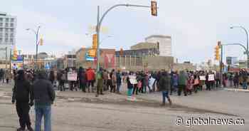 Demonstrators shut down Saskatoon streets in support of Wet’suwet’en protest