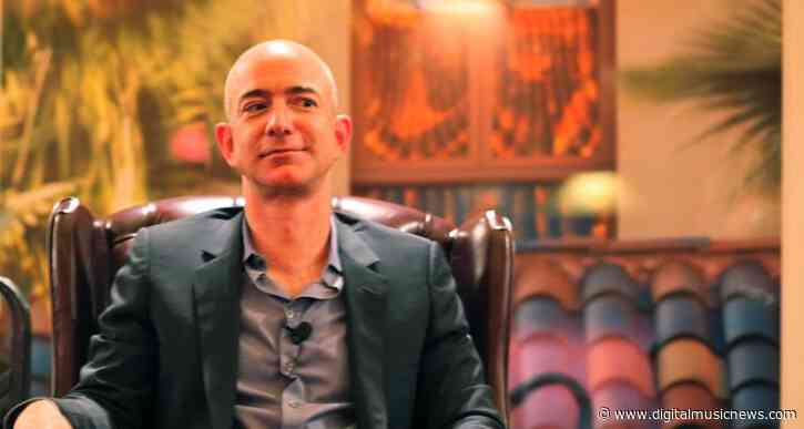 Jeff Bezos Just Bought the Warner Estate From David Geffen for $165 Million