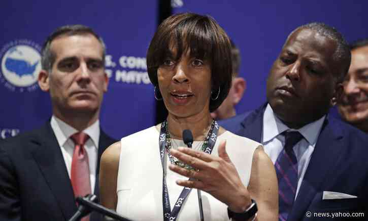 Prosecutors seek nearly 5 years for former Baltimore mayor