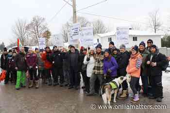 Picketers 'hopeful' as they take part in one-day strike in Orillia (5 photos) - OrilliaMatters